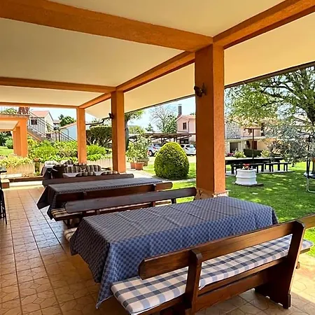 Hotel Danica Žbandaj